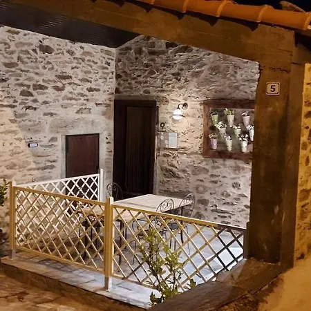 Casas De Xisto Alojamento de Turismo Rural *