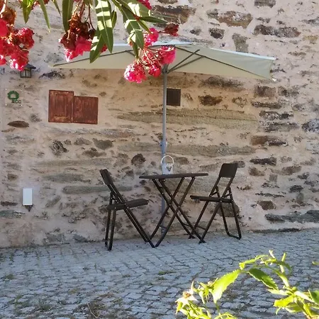 Casas De Xisto Alojamento de Turismo Rural *